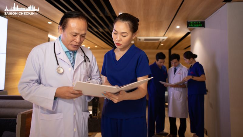 top-bac-si-chuyen-sua-mi-mat-hong-tai-tphcm-an-toan-uy-tin-5