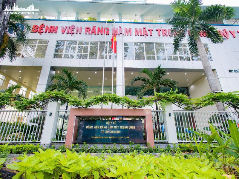 top-nha-khoa-nho-rang-khon-tphcm-3