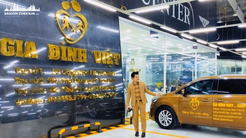 thue-xe-du-lich-tai-tphcm-2