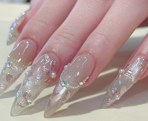 danh-sach-tiem-nail-quan-5-dep-uy-tin-cho-khach-lam-nail-gan-day-de-chon-4