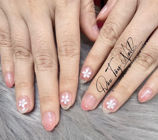 danh-sach-tiem-nail-quan-8-dep-uy-tin-son-gel-mau-xinh-gia-tot-nhat-4