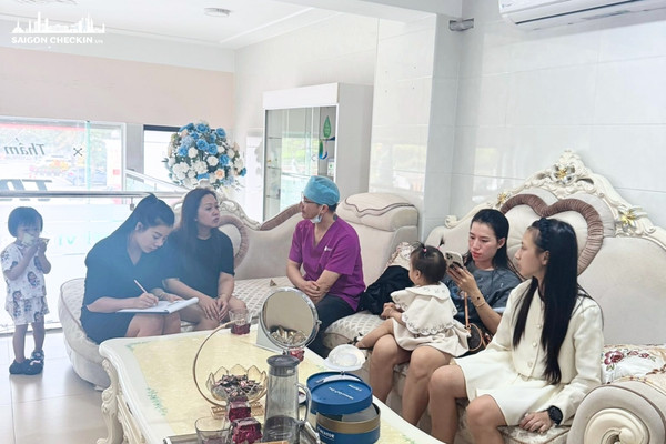 Thẩm mỹ viện Trần Trà