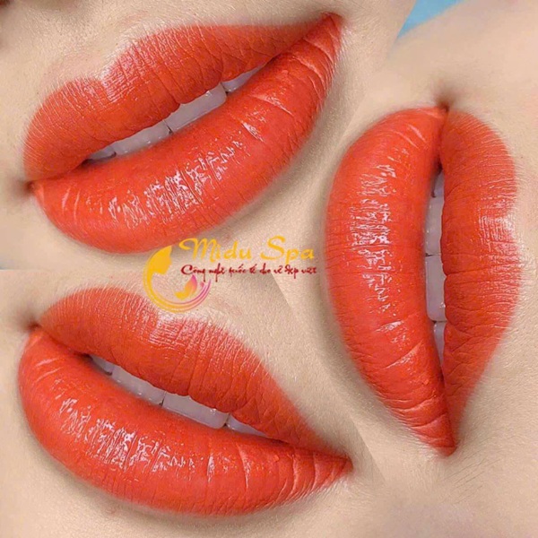 Phun môi baby lips phù hợp với khách hàng thích vẻ đẹp ngọt ngào, trẻ trung