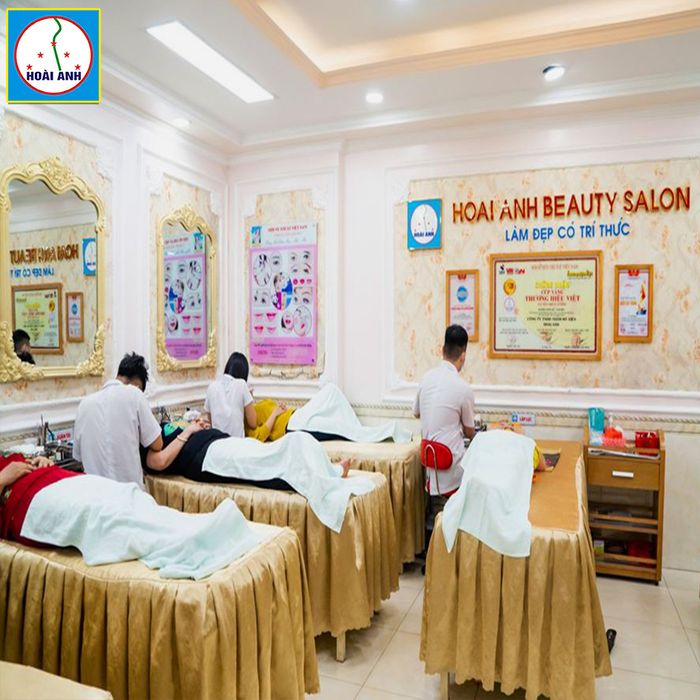 Không gian phun thêu chân mày tại Thẩm mỹ viện Hoài Anh Tân Bình