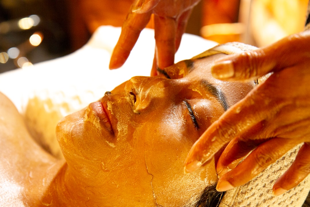Ảnh minh họa dịch vụ massage và chăm sóc da tại Hi Beauty Spa Quận 9