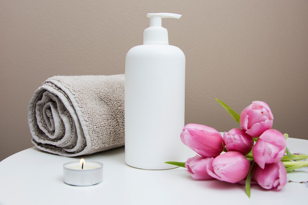 Hình minh họa dưỡng trắng và chăm sóc da body tại OLaLa Spa Quận 9