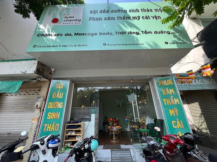 NYNA Charming - địa chỉ phun môi Tân Phú