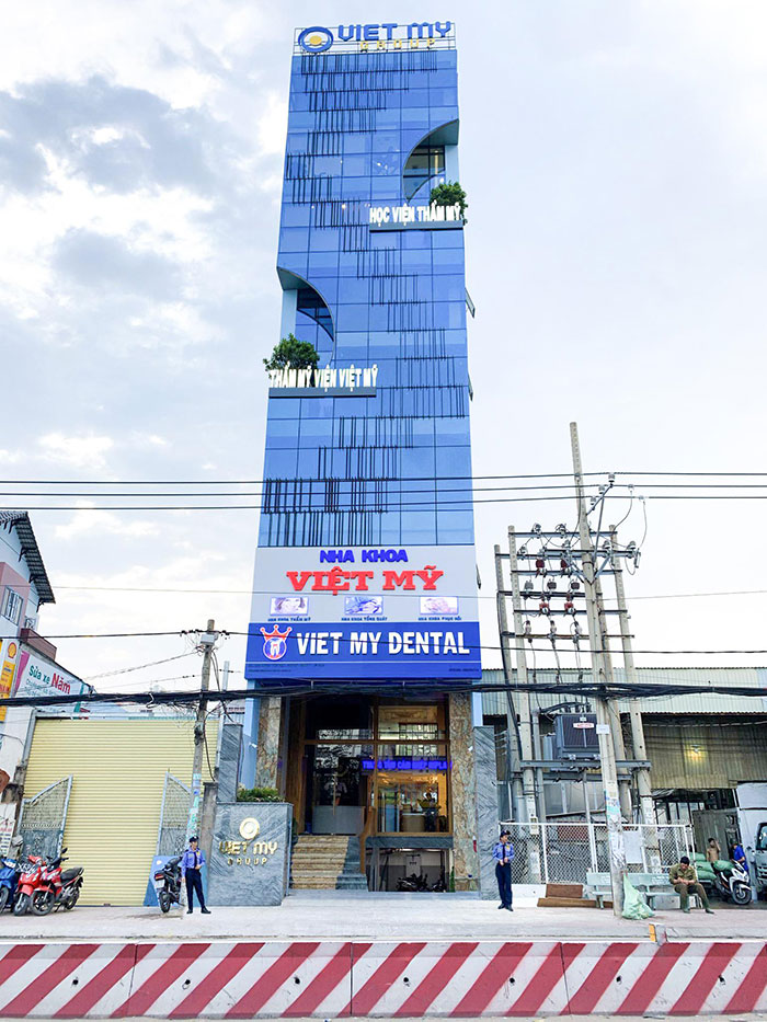 Trụ sở Nha Khoa Việt Mỹ Quận 7